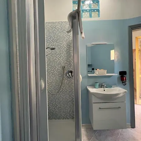 Couette-café Ely Sea 4*